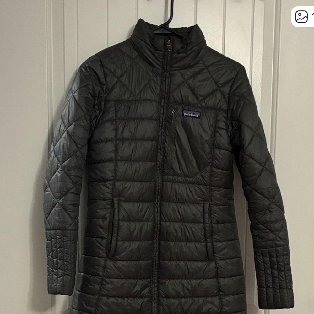 Patagonia Women's Dark Gray Puffer Coat